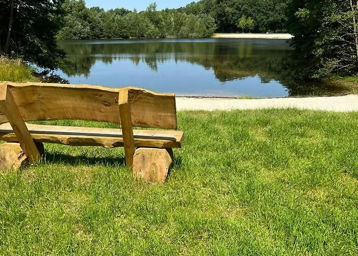 Hébergement de vacances Nature Escape With Private *